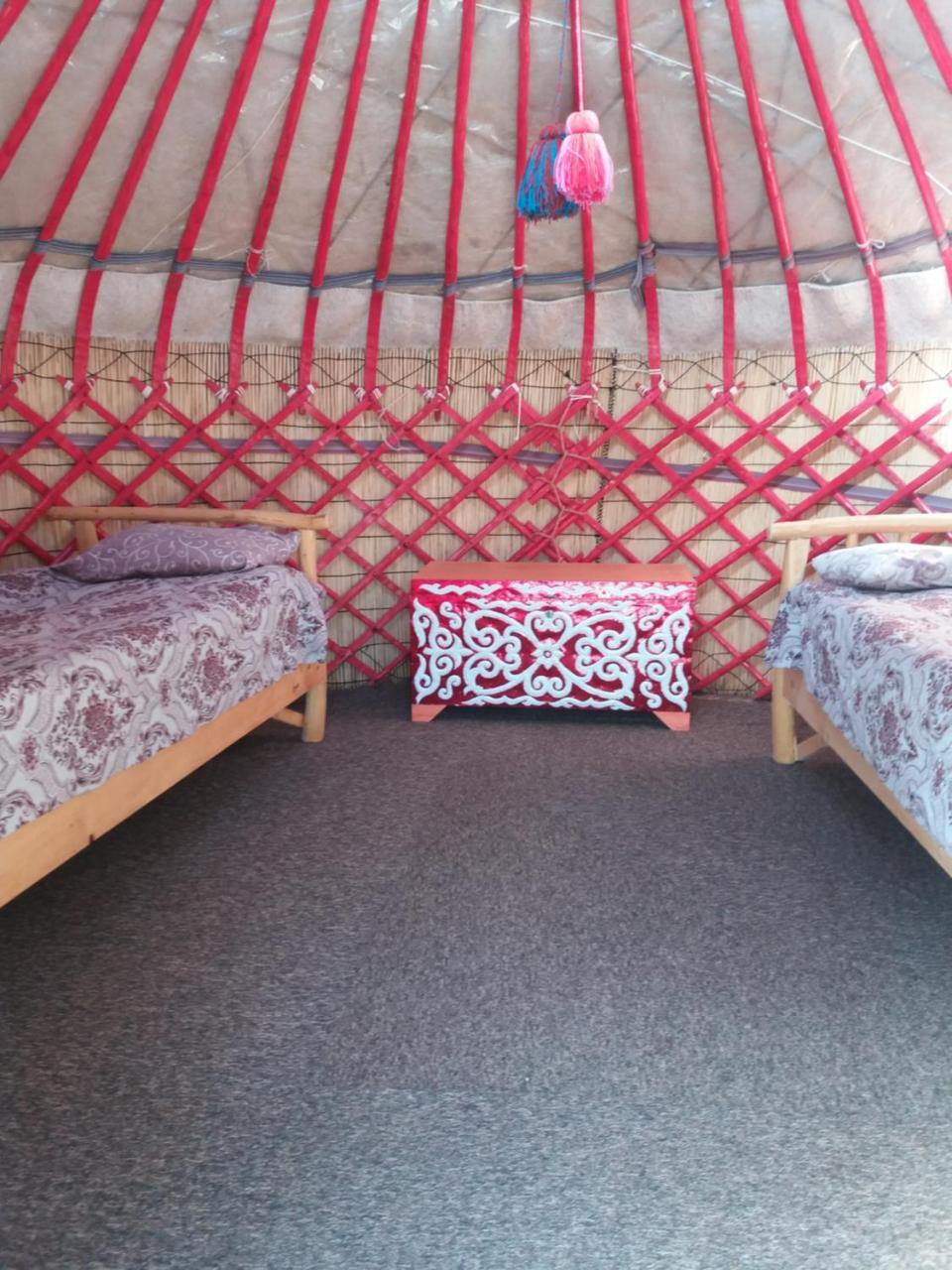 Yurt Camp Tosor Hotel Buitenkant foto