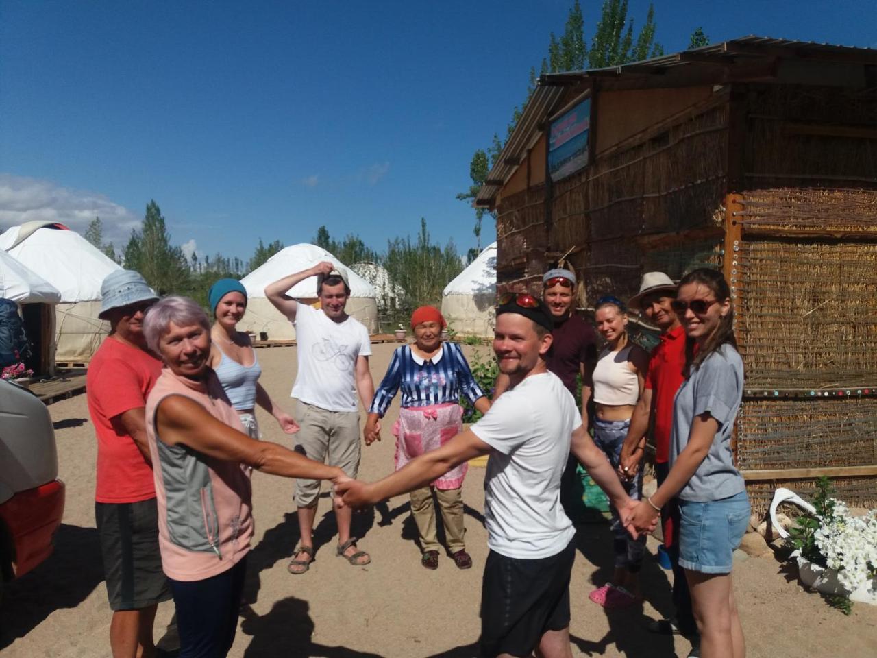 Yurt Camp Tosor Hotel Buitenkant foto